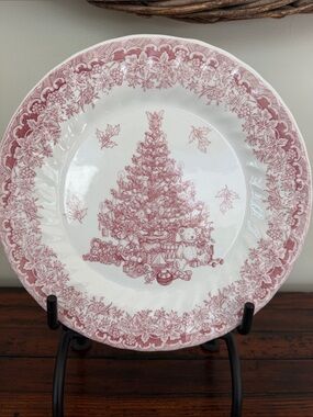 Queen’s Seasons Greetings Myott Red/Pink Christmas Tree Plate.